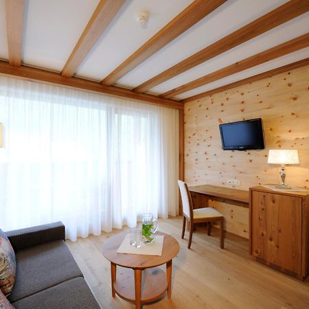 Bad Moos - Aqua Spa Resort Sexten Екстер'єр фото